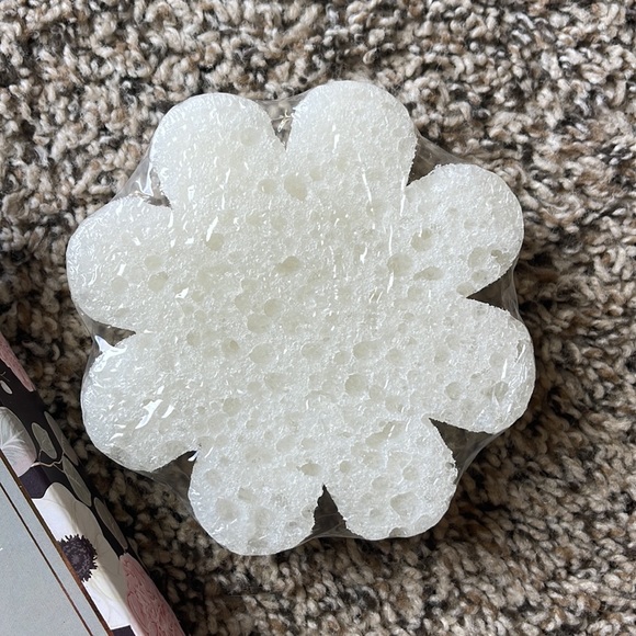 SPONGELLE Body Wash Infused Buffer - Picture 3 of 3